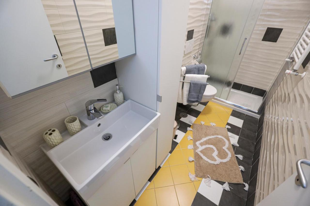 Happy House 31 Apartment Napoli Bagian luar foto