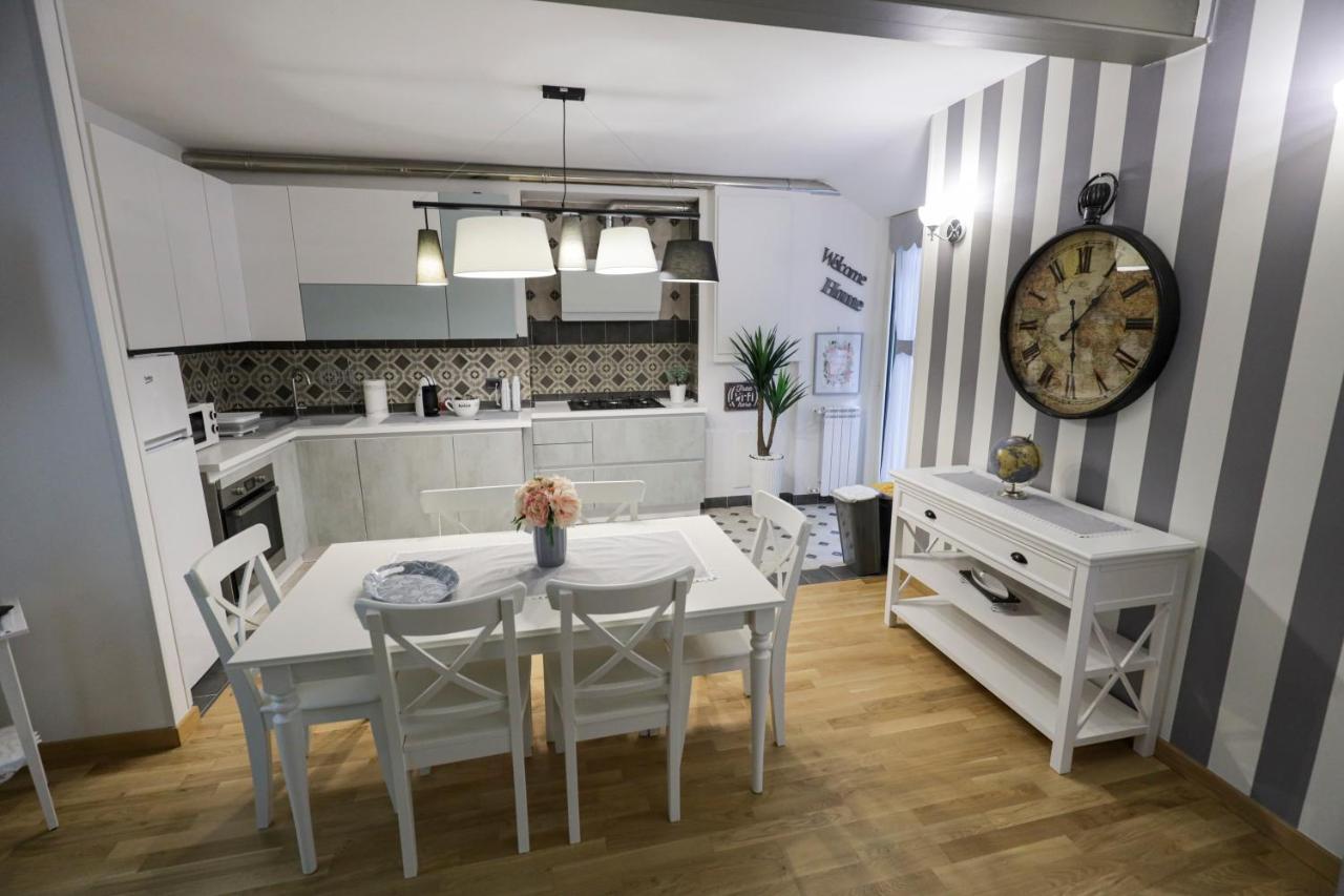 Happy House 31 Apartment Napoli Bagian luar foto